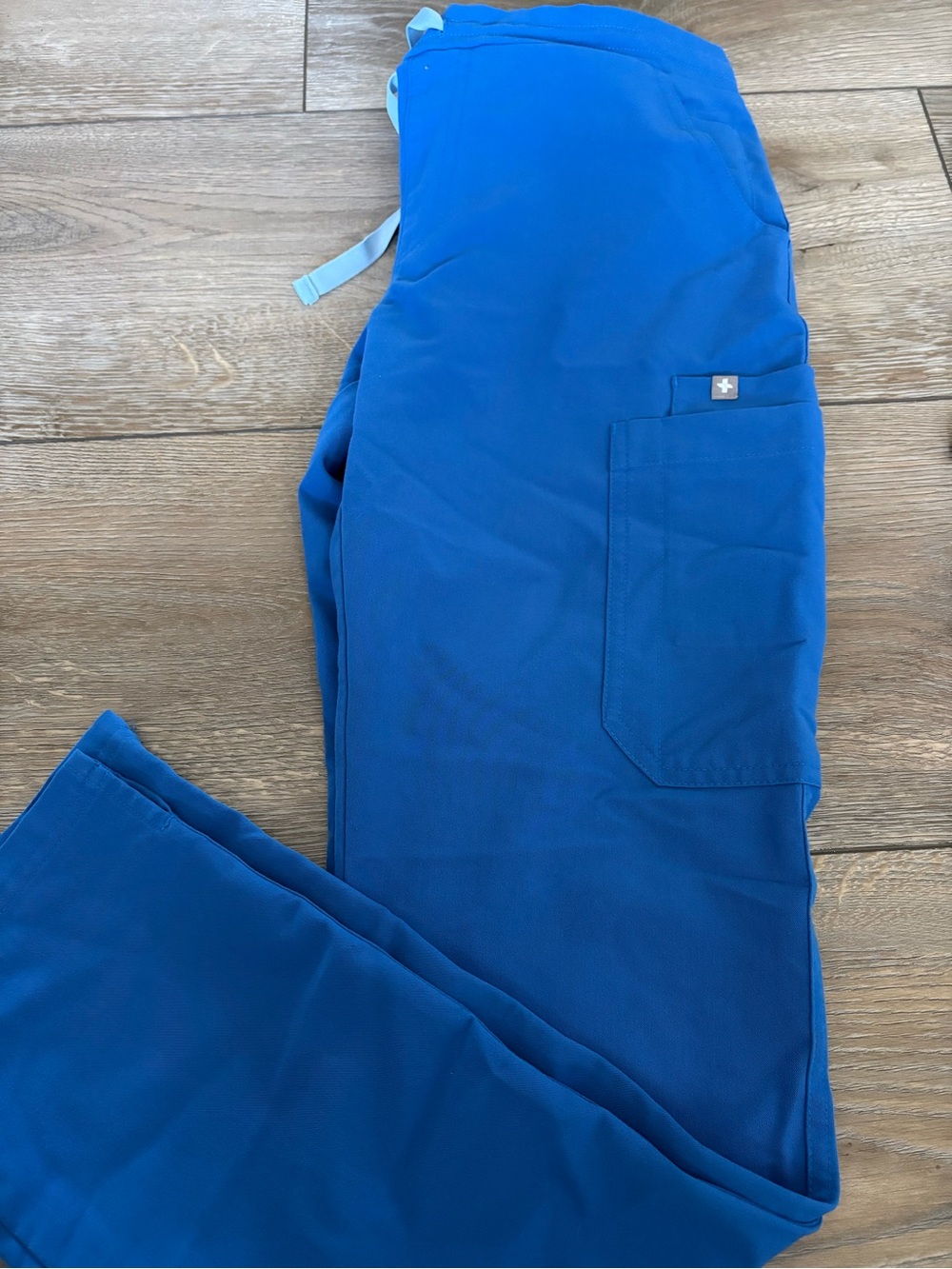✨ FIGS WOMEN'S YOLA SKINNY STRIGHT-LEG SCRUB PANTS - ROYAL BLUE ✨